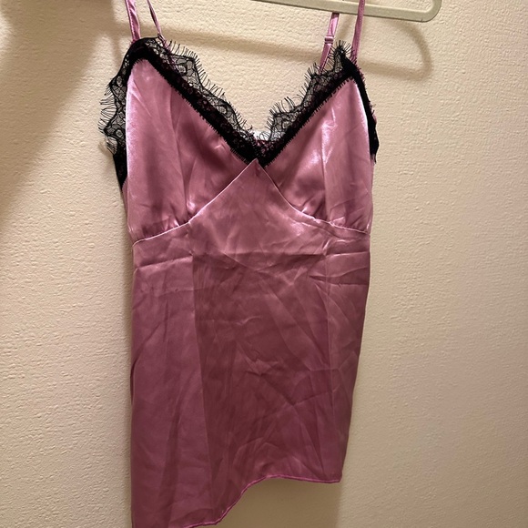 Vintage Women's Y2K Pink Satin black Lace Trim cami - Picture 4 of 8